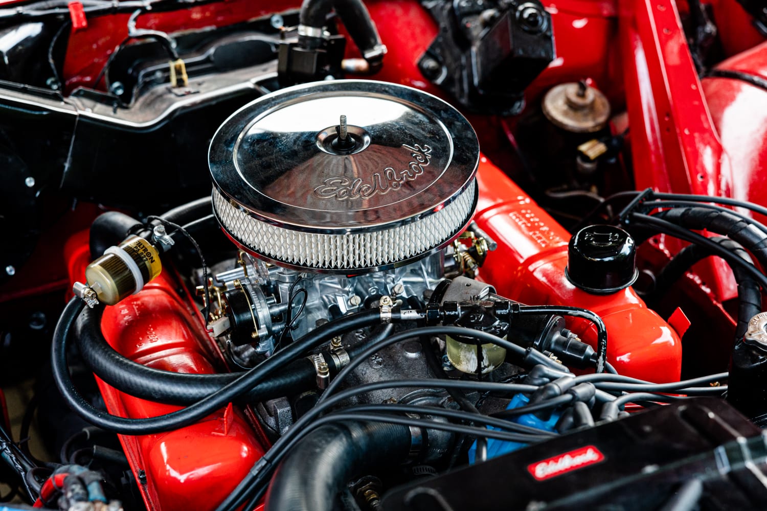 Silnik V8